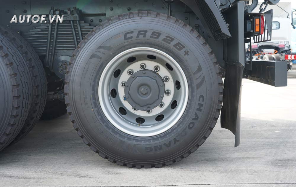 Xe ben Chenglong 4 chân H7 390HP Thùng U 15 Khối (Cầu Dầu)